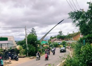 Công Trình Quạt Gió Đồi Chè Cấu Đất  DalatreviewTTT