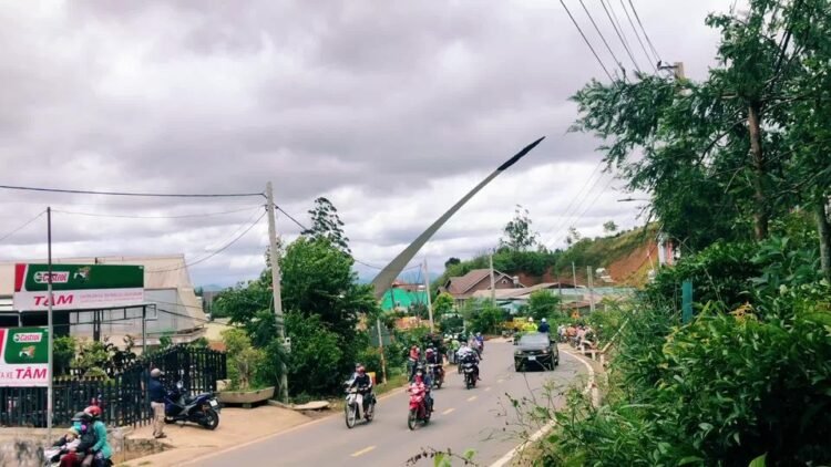 Công Trình Quạt Gió Đồi Chè Cấu Đất  DalatreviewTTT