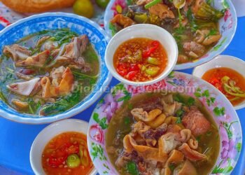 TỤ TẬP HỘI BẠN Ở BÌNH THẠNH thì nên GHÉ NGAY 20 QUÁN NÀY 

1. Bánh Canh Mạ Tôi – “BÁNH CANH CUA BỘT XẮT”
 Địa chỉ: 86 Vạ…
