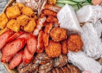 NGHE BẢO KHI HẾT DỊCH @NGƯỜI THỨ 2 SẼ MỜI BẠN ĐI ĂN MẸT BÚN ĐẬU “SIÊU TO, KHỔNG LỒ” 
 Tag tên người ấy vào nhé 
diadiem…