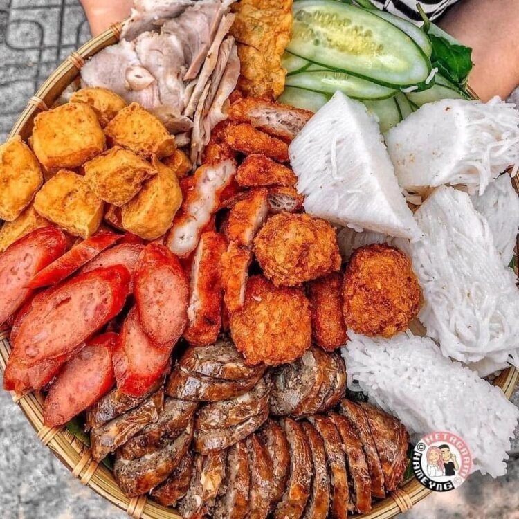 NGHE BẢO KHI HẾT DỊCH @NGƯỜI THỨ 2 SẼ MỜI BẠN ĐI ĂN MẸT BÚN ĐẬU “SIÊU TO, KHỔNG LỒ” 
 Tag tên người ấy vào nhé 
diadiem…