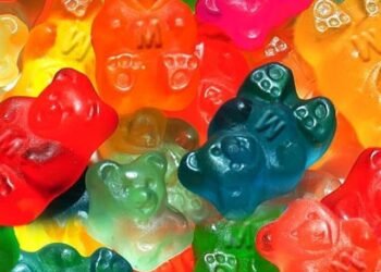 Có 1 loại người lớn đến mấy vẫn thích ăn kẹo dẻo 
diadiemanuong