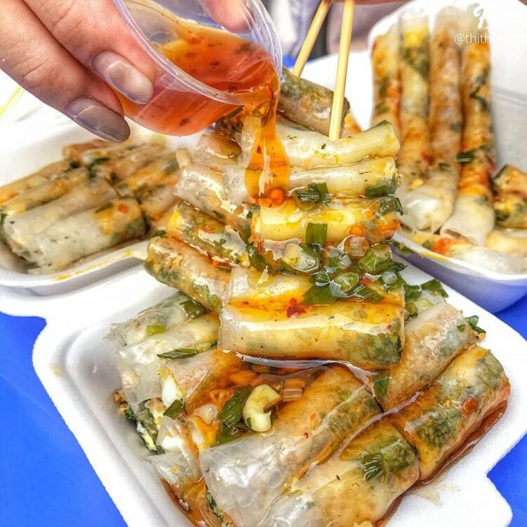 BÁNH TRÁNG CUỐN “XÌ KE” MỠ HÀNH CHẤM ME CHUA NGỌT đơn giản mà gây nghiện chỉ 20k
Bánh tráng cuốn của chú “ngộ” lắm, n…