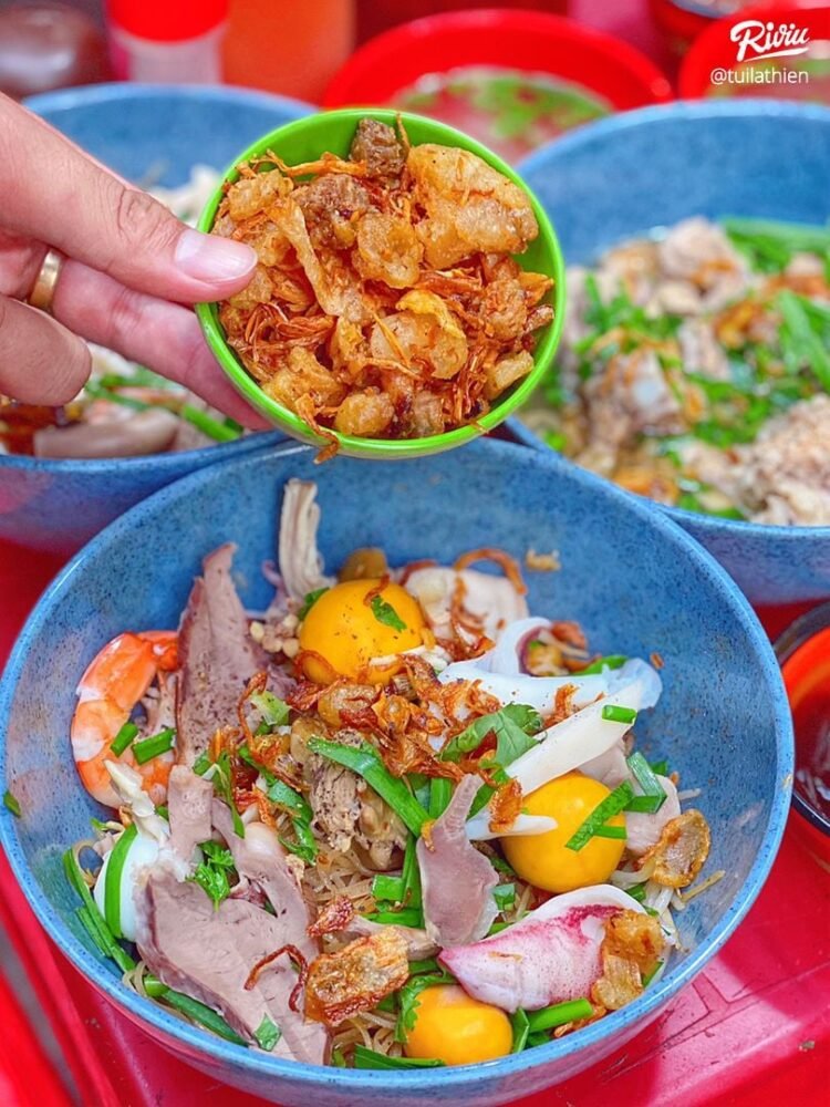 Chất lừ tô HỦ TIẾU GÕ TÁ LẢ tôm mực thịt đủ loại Nhìn tô hủ tiếu này mọi người không nghĩ 35K đúng không nè? Topping…