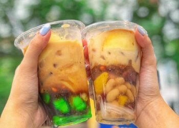 Hội hảo ngọt mê tít XE CHÈ HƠN 20 LOẠI CHỈ 15K ngon lịm tim



 

 Nhìn dàn chè mê xỉu:  sương sa hột lựu, chè đậu xanh,…