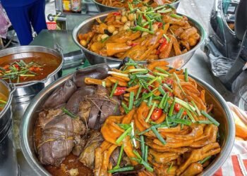 Triệu hồi dân chơi đam mê Phá Lấu kiểu Thái Lan cay thơm gây nghiện 

 Phát hiện một chỗ Phá Lấu Vịt Thái Lan khá lạ và …