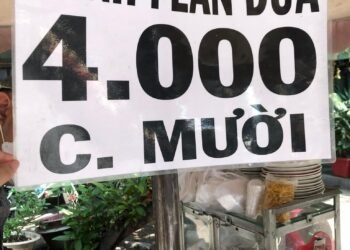 TIỆM BÁNH FLAN RẺ NHẤT SÌ GÒN CHỈ VỚI 4 CÀNH 
______
Banhs Flan Cô Mười
:  Hẻm 1...