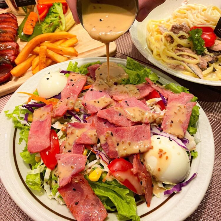 Khám phá quán đồ Âu giá sinh viên giữa lòng Sài Gòn chỉ với 500 cành 

Mr.Saigo...