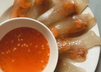 Bánh có mỗi ngày [Bánh Bột Lọc gói lá - Bánh Nậm đậu xanh - Bánh giò - Chả Huế]
...