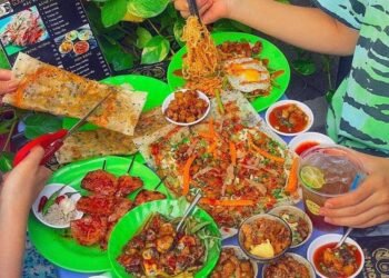 Chùi nước miếng hông kịp với TIỆM ĂN VẶT SIÊU TÓP MỠ GIÒN RỤM ở Gò Vấp

Tiệm này...