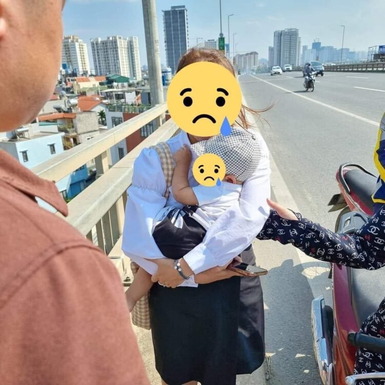 CÁM ƠN BÁC TÀI ĐÃ CỨU 2 MẠNG NGƯỜI

Tại cầu Nhật Tân trưa nay, chị gái bế theo 1...