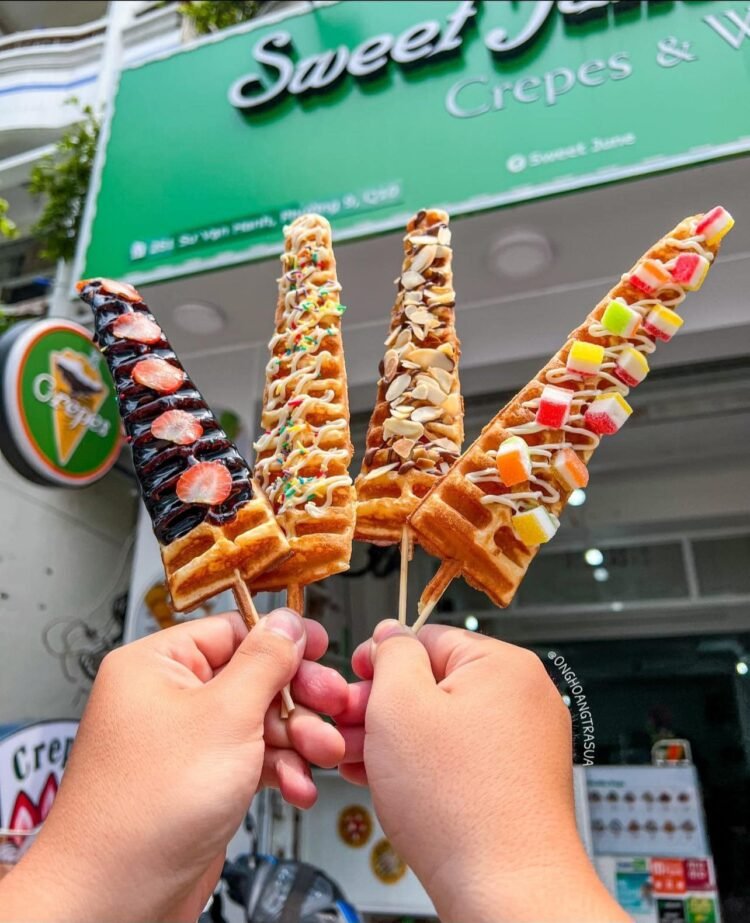 TIỆM BÁNH WAFFLE NGON RẺ SIZE 20cm HIẾM CÓ KHÓ TÌM
~ ~ ~
Sweet June
296 Sư Vạn ...