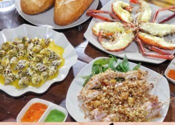 ĐIỂM MẶT NHỮNG QUÁN ỐC “NGON LẾT BÁNH” Ở SÀI GÒN 

1. Ốc Tuyết 30k
434A/43B Dươn...