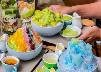 TIỆM CAFE - ĐÁ BÀO NHẬT BẢN KOMORI - BẠN ĐÃ THỬ CHƯA 

Nay mưa gió tự nhiên thèm...