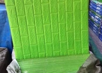 Các bác ơi cứu emmmm  Bị sỹ bom hơn 1000 tấm xốp dán tường nên giờ xả rẻ cho mọi...