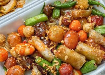 XE CÁ VIÊN CHIÊN NƯỚC MẮM
Ngon dễ sợ, ngửi mùi đã muốn nghiện 

Mê chữ ê kéo dài...