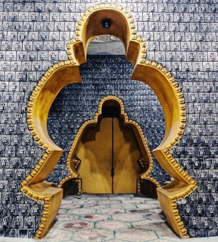 NGÔI CHÙA 100 TUỔI, KHÔNG CỘT – KHÔNG NÓC” NỔI TIẾNG Ở SÀI GÒN 

Chùa Kỳ Quang 2...