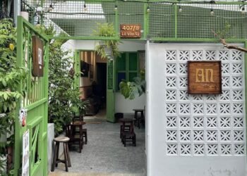 Một An mới cùng tone màu thật là tươi xanh ngay tại Q3 

" An Cà Phê 2 "
Không g...