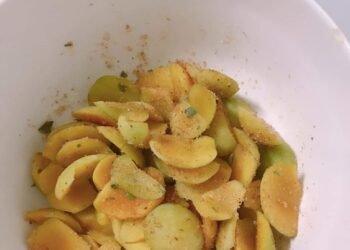 #Mơ____Vàng______Mơ__Xanh_______ròn  Ối rời ơi các bác ơi  Mơ tự nhiên nó vàng  ...