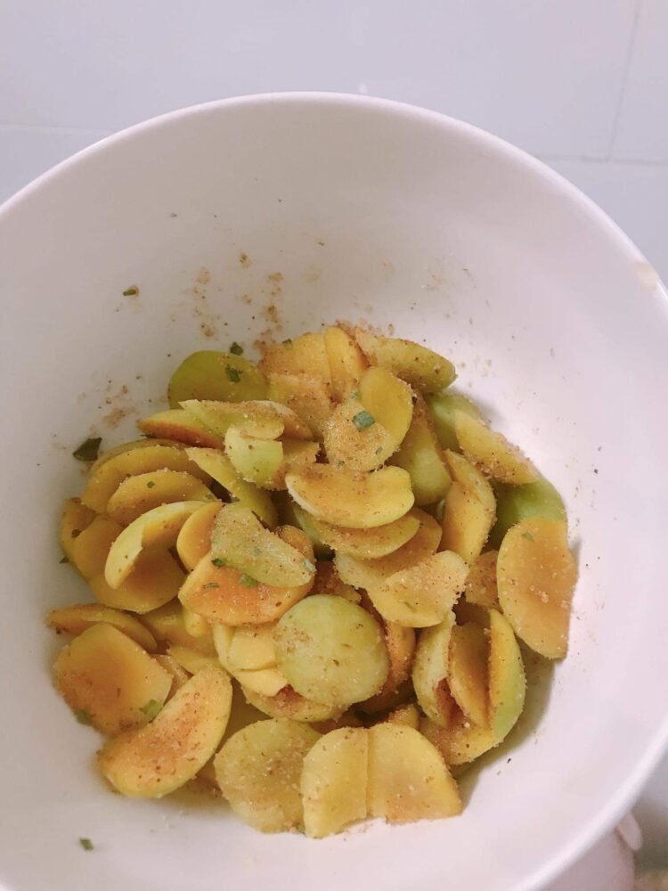 #Mơ____Vàng______Mơ__Xanh_______ròn  Ối rời ơi các bác ơi  Mơ tự nhiên nó vàng  ...