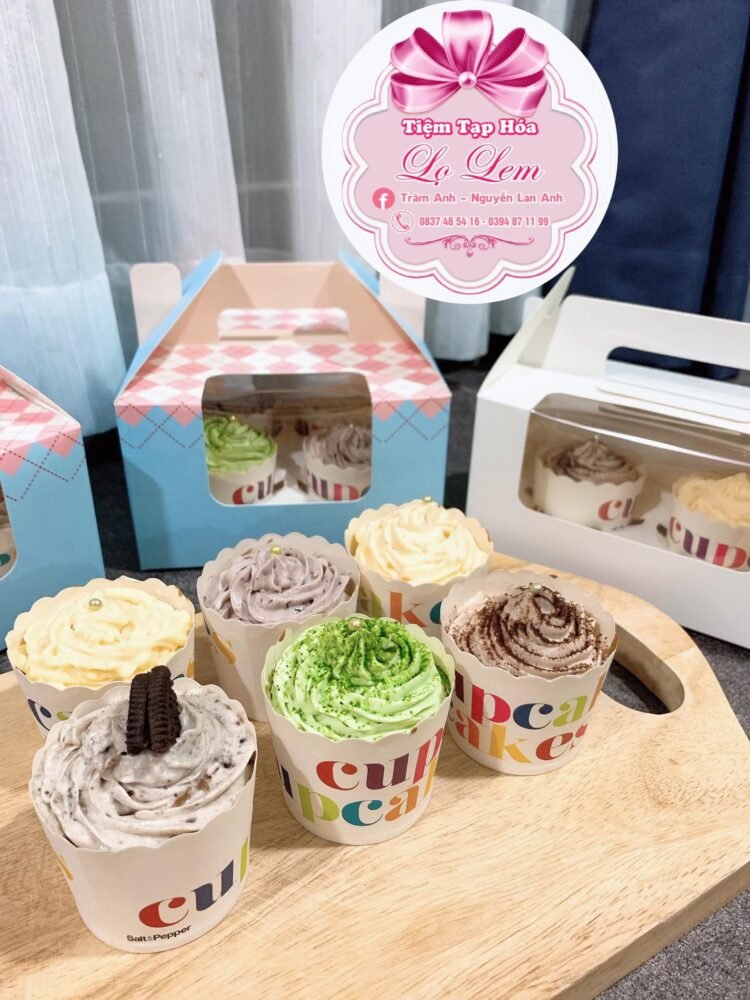 Sinh nhật mà không biết tặng gì thì đây là một gợi ý tuyệt vời nhé.
Cupcake với...