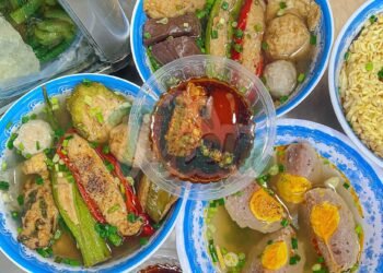 Địa điểm vàng trong làng KHỔ QUA CÀ ỚT - Chế Trang Chợ Thủ Đô chinh phục khẩu vị...