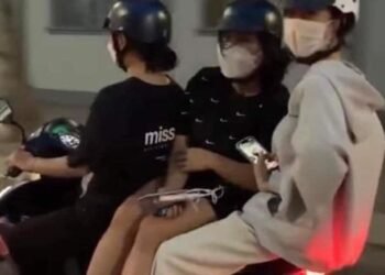 KHI BẠN CHƠI TOPTOP QUÁ 180 PHÚT  Hình ảnh gen Z chơi trội, kẹp 3, chụp ảnh self...