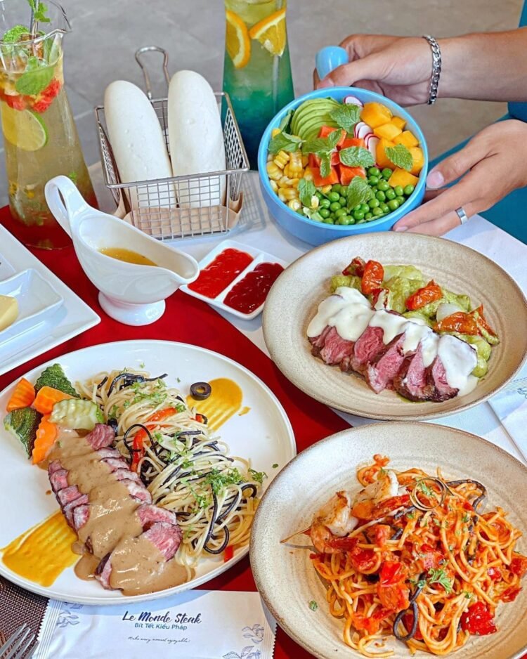 THƯỞNG THỨC MENU MÙA HÈ MỚI GIÁ SIU MỀM Ở LE MONDE STEAK CHỈ TỪ 99 XU 

Le Monde...