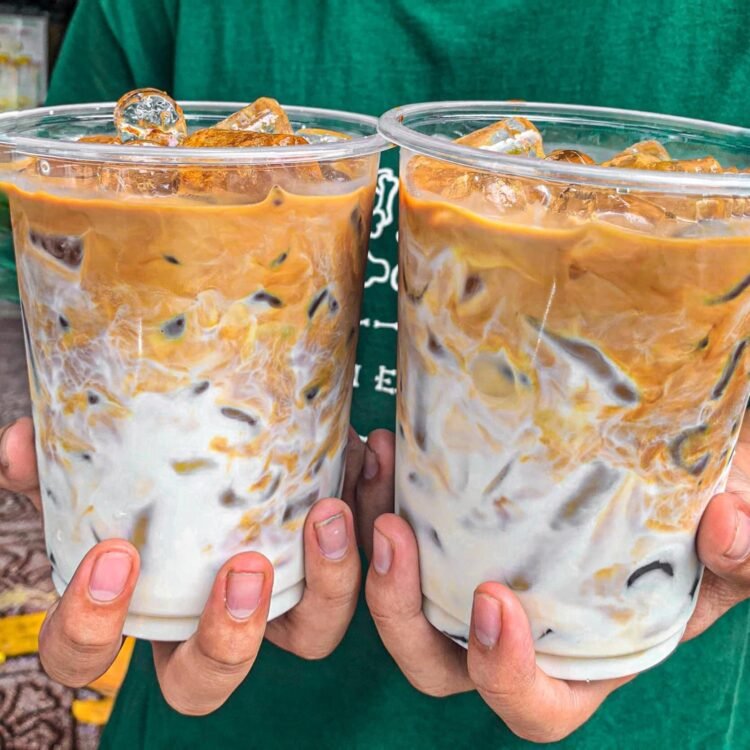 CAFE SỮA TƯƠI 1 LÍT 25k Ở đây có cafe sữa tươi ly 1 lít , uống no nha =)) giá ...