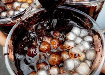 CACAO TRÂN CHÂU DỪA 25K  Nhìn quả trân châu dừa chim ưng dã man. Vị ca cao thì h...