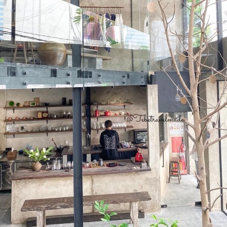 ĐI TÌM AN TĨNH Ở QUÁN CAFE CÓ KHÔNG GIAN CỰC “PHIÊU”

 Cafe Cục Sắt - Phiêu
 @cu...