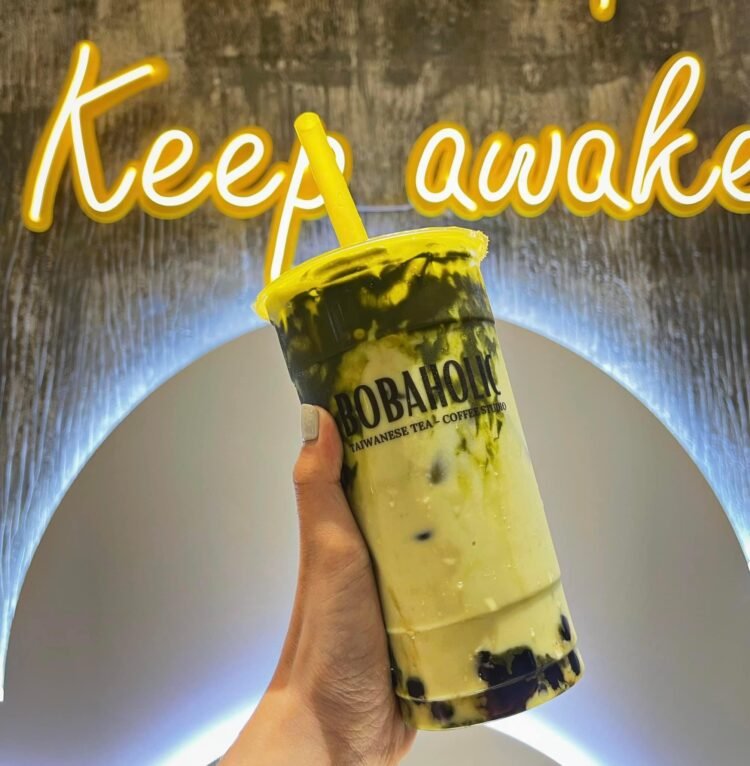 Khám phá menu Trà sữa ĐL cực hot của Bobaholic Haus
Mật Matcha signature của ...