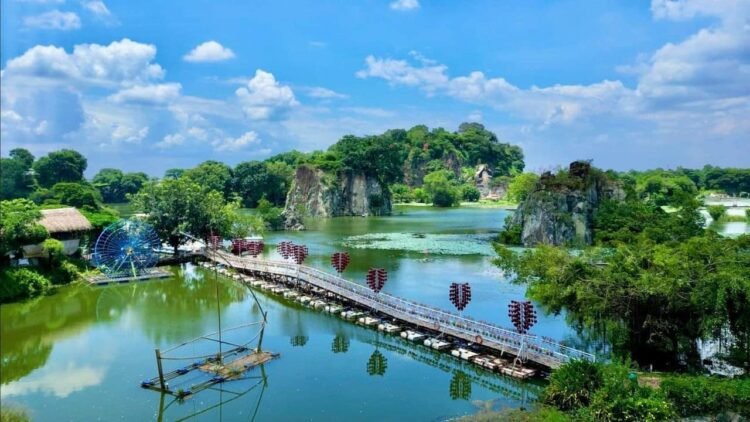 KHU DU LỊCH BỬU LONG 2022 Vịnh Hạ Long Thu Nhỏ Đẹp Rộng Thoáng Mát Tại Đồng Nai
...