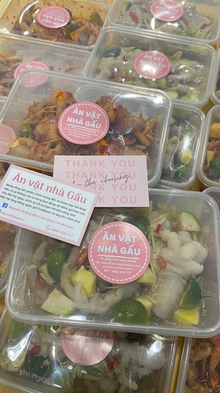 Hnay em lại có mẻ mới đây các bác ơiiiii

CHÂN GÀ RÚT XƯƠNG siêu ngonnn 

 Hộp n...