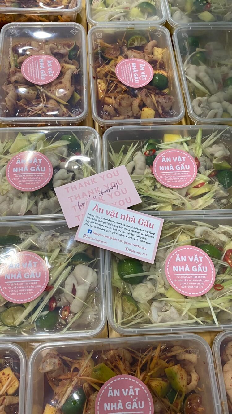 Hnay em lại có mẻ mới đây các bác ơiiiii

CHÂN GÀ RÚT XƯƠNG siêu ngonnn 

 Hộp n...