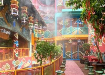 THỰC HƯ QUÁN CÀ PHÊ “TÂM LINH” TỨ PHỦ ?

​​Tứ Phủ Coffee
 252 Điện Biên Phủ, Võ ...