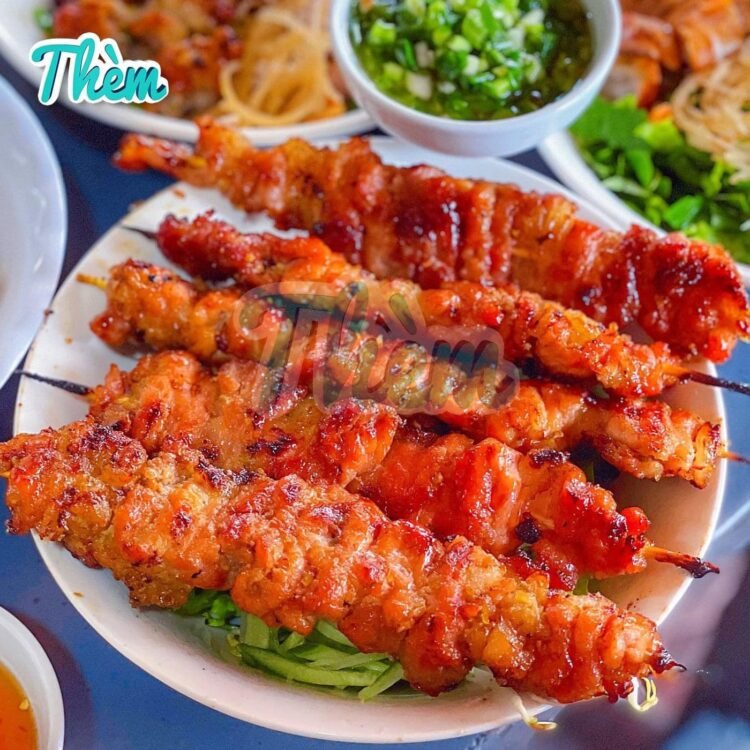 Qúa xá rẻ TÔ BÚN THỊT NƯỚNG 25K topping ngon nhiều - tóp mỡ phủ phê ngày bán 100...