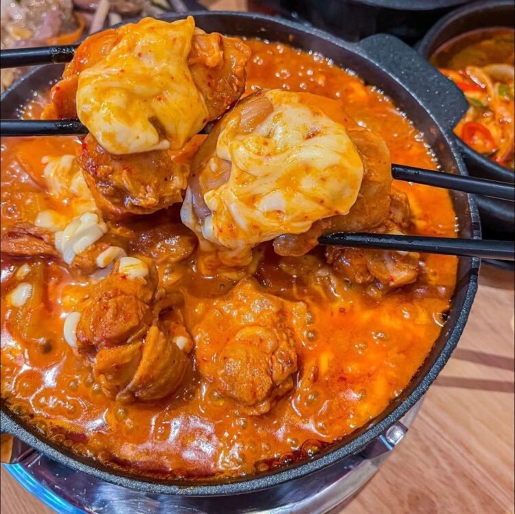 BỎ TÚI QUÁN HÀN CÓ KIMBAP CỰC NGON GIÁ SINH VIÊN Ở Q4 
___
 KIMBAP CITY
316 Tôn ...