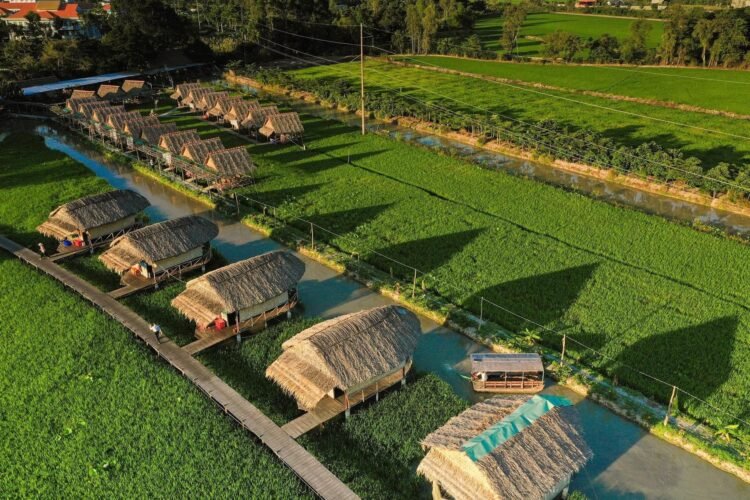 Đẹp ngất ngây "KDL SINH THÁI GIỮA ĐỒNG RUỘNG" bình yên hết nấc ở Đồng Tháp 

 Kh...