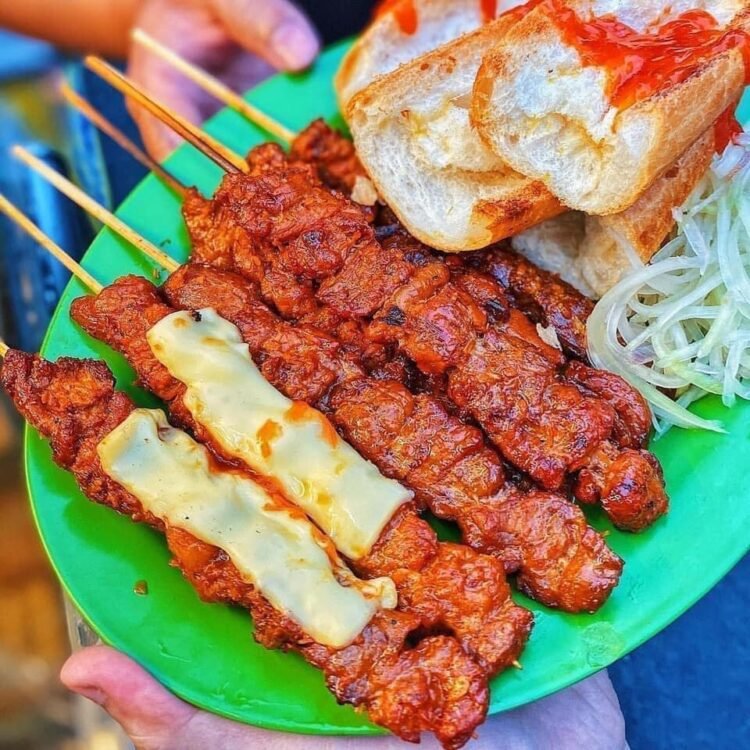 OANH TẠC CHỢ HỒ THỊ KỶ VỚI LIST ĐỒ ĂN NGON - BỔ - RẺ SIÊU CHẤT LƯỢNG
1⃣...