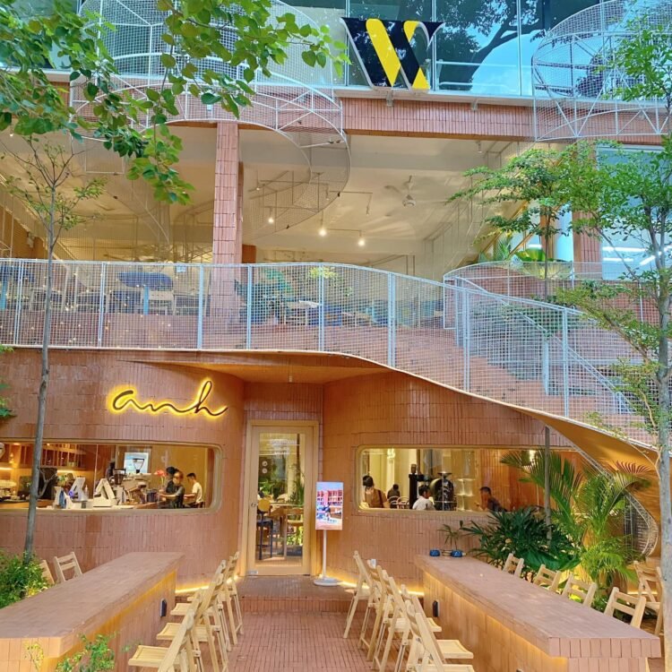 BUỔI CHIỀU MUỐN KIẾM CHỖ CHILL CHILL CHẠY DEADLINE Ở ĐÂU ĐÂYY??  

Anh Coffe Roa...