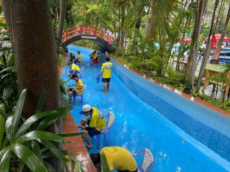 Công viên nước Đầm Sen trở lại với diện mạo mới   Sau gần 1 tuần đóng cửa để tu ...