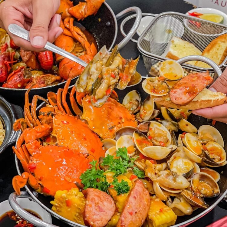 ĐẠI TIỆC CUA GIÁ RẺ CHẤT LƯỢNG CHỈ TỪ 499K TẠI VUA CUA 

VUA CUA - Rất nhiều chi...