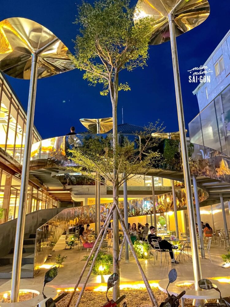 QUÁN CAFE ĐANG H O T RẦN RẦN HIỆN NAY
Shadow Lounge
244 Pasteur Quận 3
9:00-...