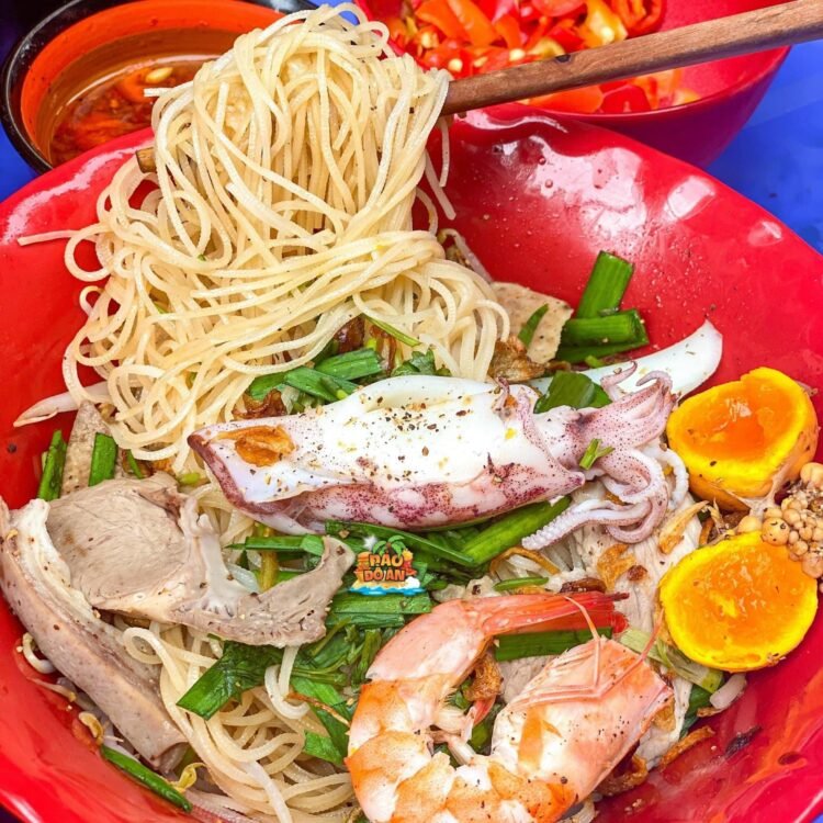 HỦ TIẾU GÕ TRỨNG NON LÒNG ĐÀO CHUẨN 5 SAO TẠI QUẬN 1
HỦ TIẾU GÕ TRỨNG NON 5 s...