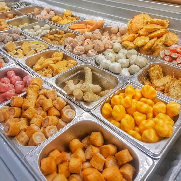 Đi ăn lẩu giá sinh viên được tặng thêm nước ngọt liệu có ngon như lời đồn
——
Mấy...