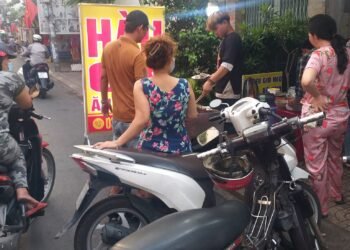 hothot
 Uống 5 lon tặng 1 lon 
 Uống 3 thùng tặng 1 thùng 
 Hàu tươi ốc ngon 
 G...