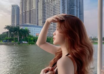 Trãi nghiệm waterbus vi vu sông sài gòn 

 Mn phải đặt vé ở nhà từ hôm trước trê...