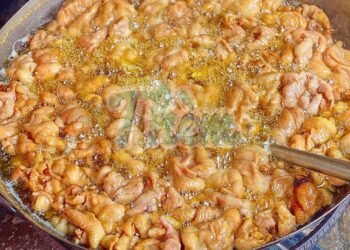 Rẻ đội sổ HỘP CƠM CHIÊN DA GÀ GIÒN ngon có tiếng quận 4 gắn bó bao thế hệ học si...