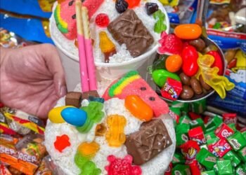 Bingsu Trà Sữa chỉ 29K có quầy topping tự chọn cực mê 

Mới phát hiện 1 địa chỉ ...